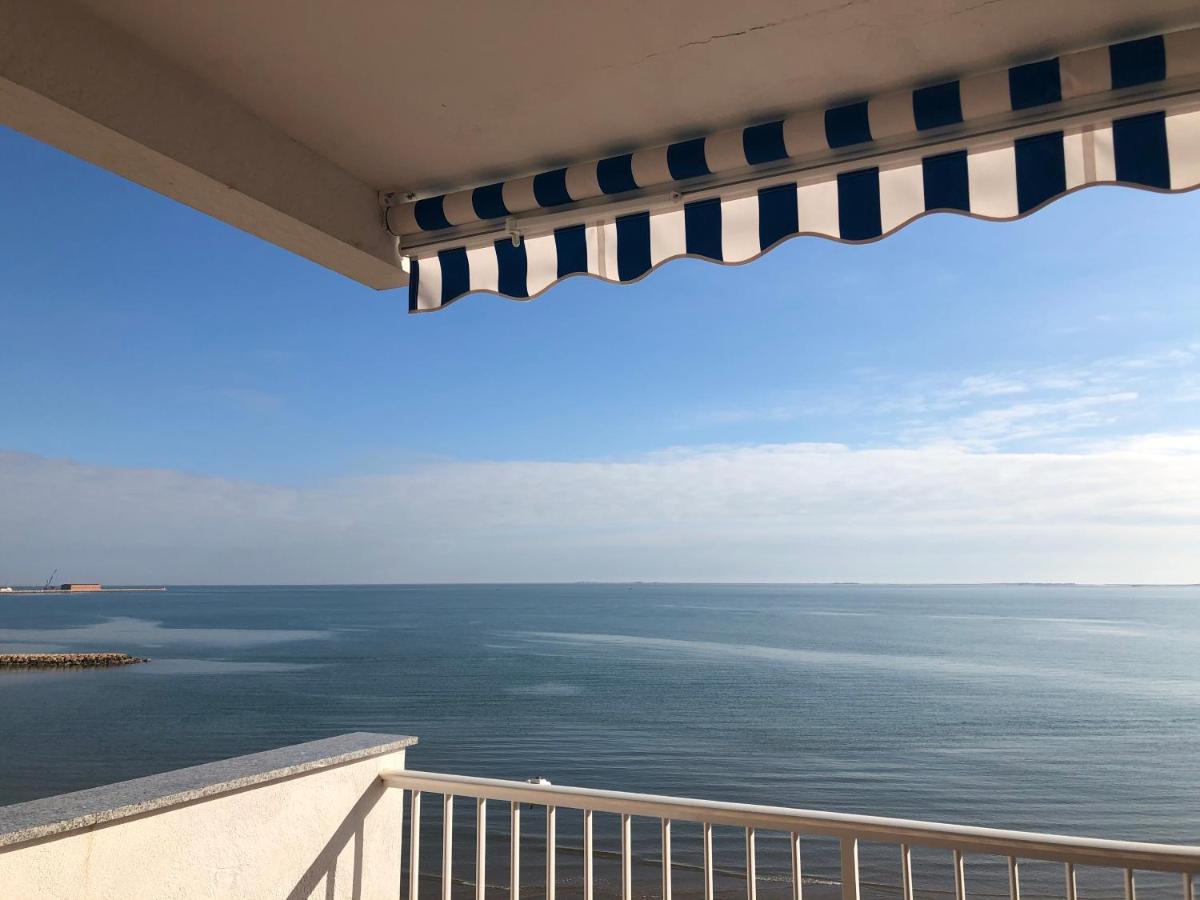 Apartamento en primera línea de mar Sant Carlos de la Ràpita Exterior foto